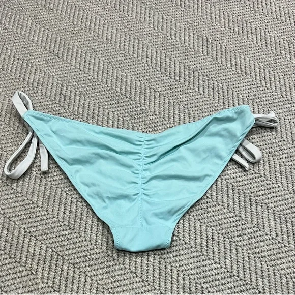 Victoria's Secret Light Aqua Halter Bikini Set - Picture 7 of 7